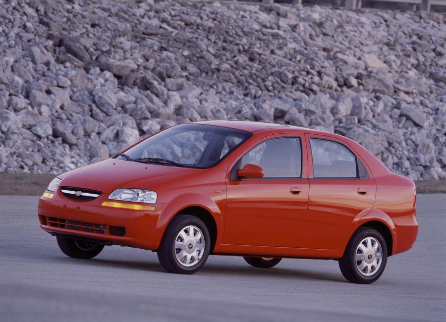  Chevrolet Aveo Sedan 2005 года  (фото 15 из 23)